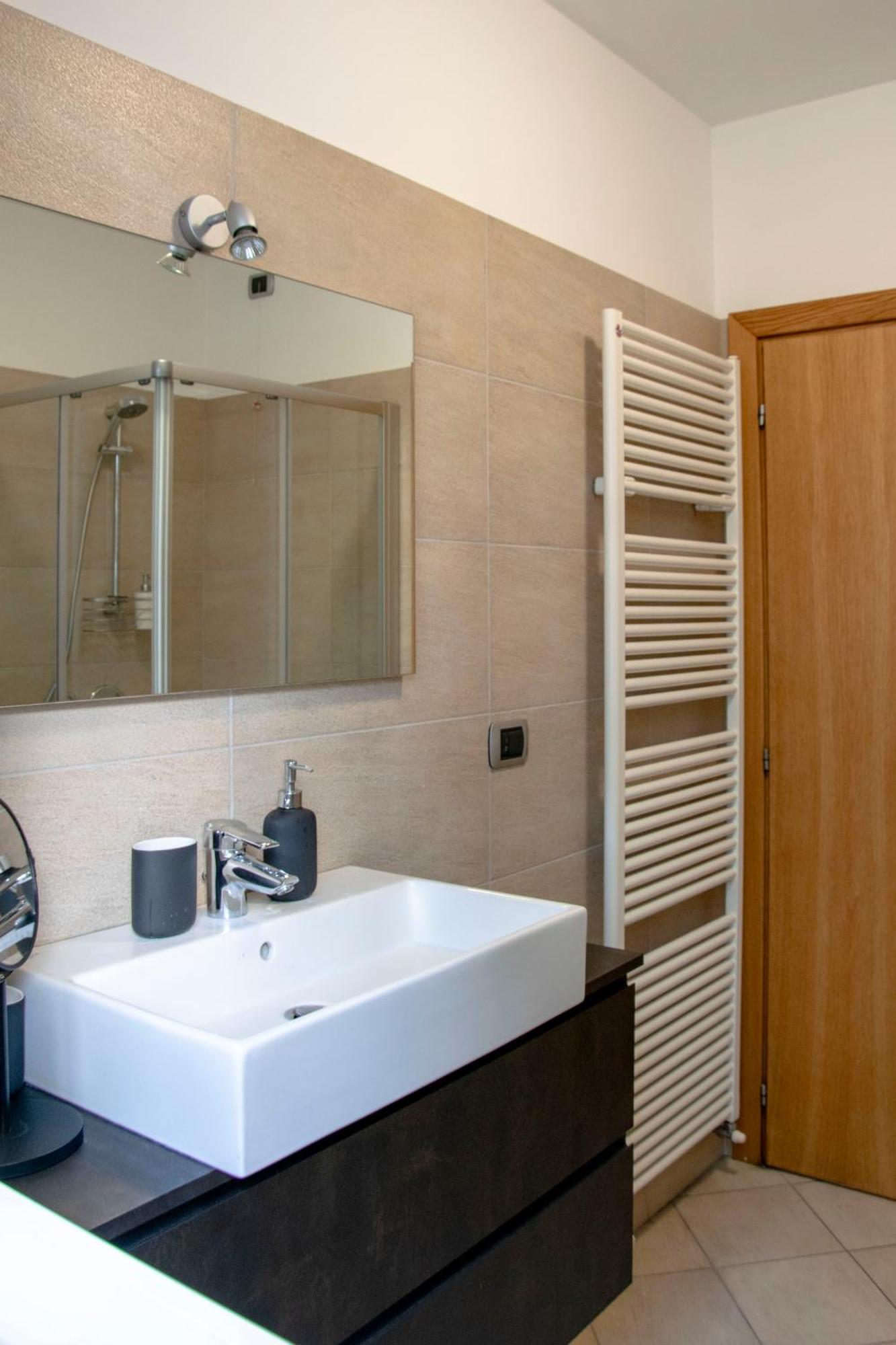 Riva Central Apartment - Free Parking Luaran gambar